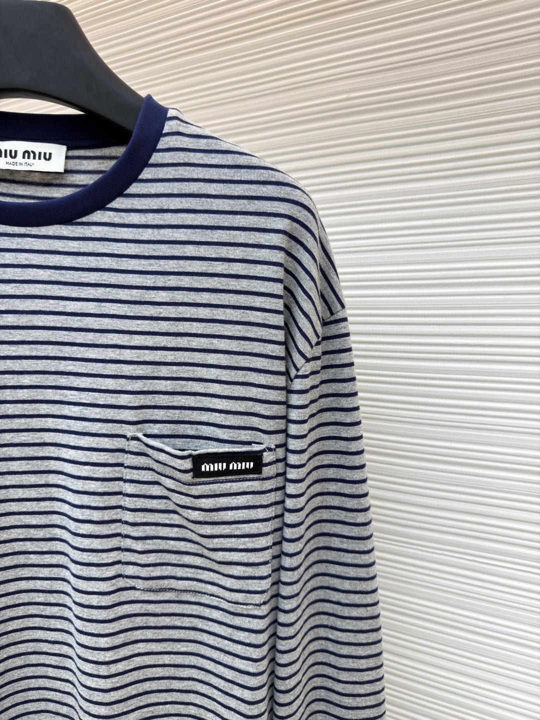 MIU MIU 缪缪 灰蓝条纹圆领长袖T恤 打底衫 A3 MJLA22-14RT-F0I59-S-OOO