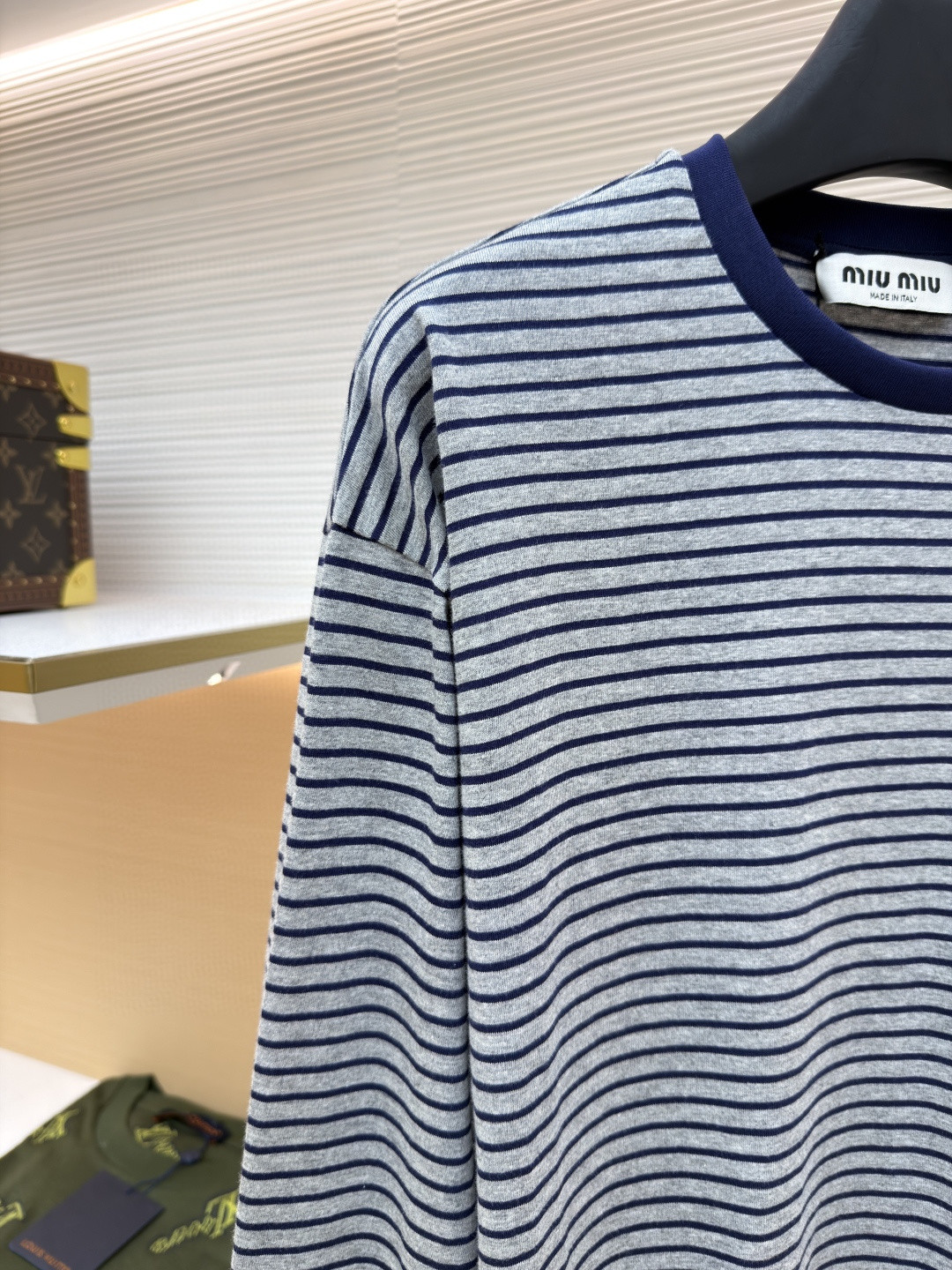 MIU MIU 缪缪 灰蓝条纹圆领长袖T恤 打底衫 A3 MJLA22-14RT-F0I59-S-OOO