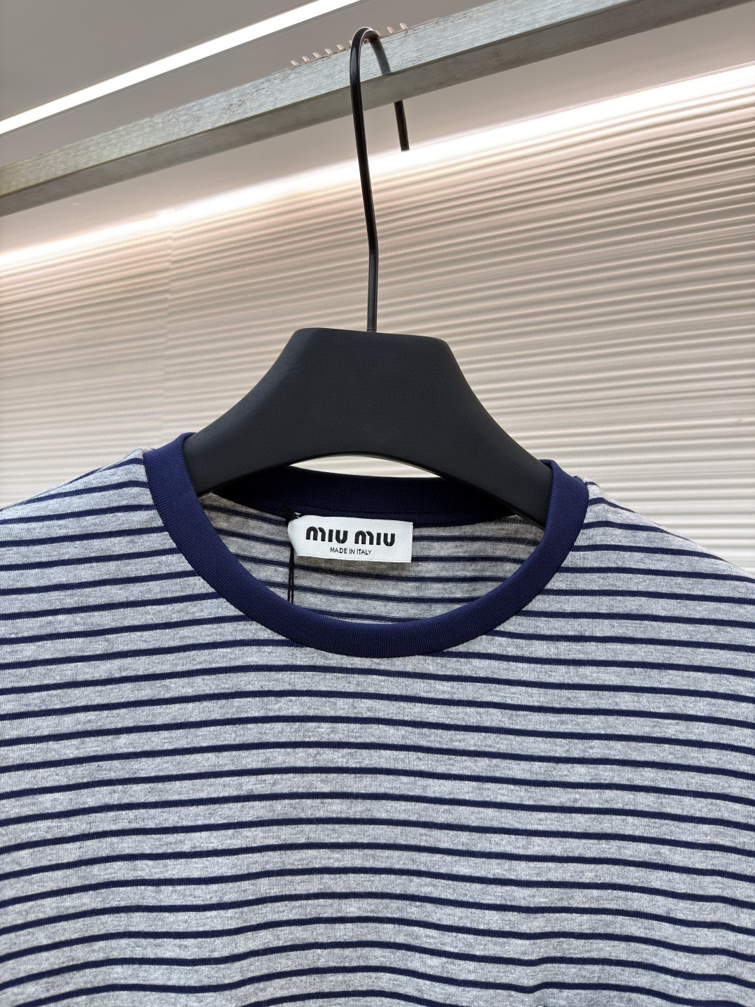 MIU MIU 缪缪 灰蓝条纹圆领长袖T恤 打底衫 A3 MJLA22-14RT-F0I59-S-OOO