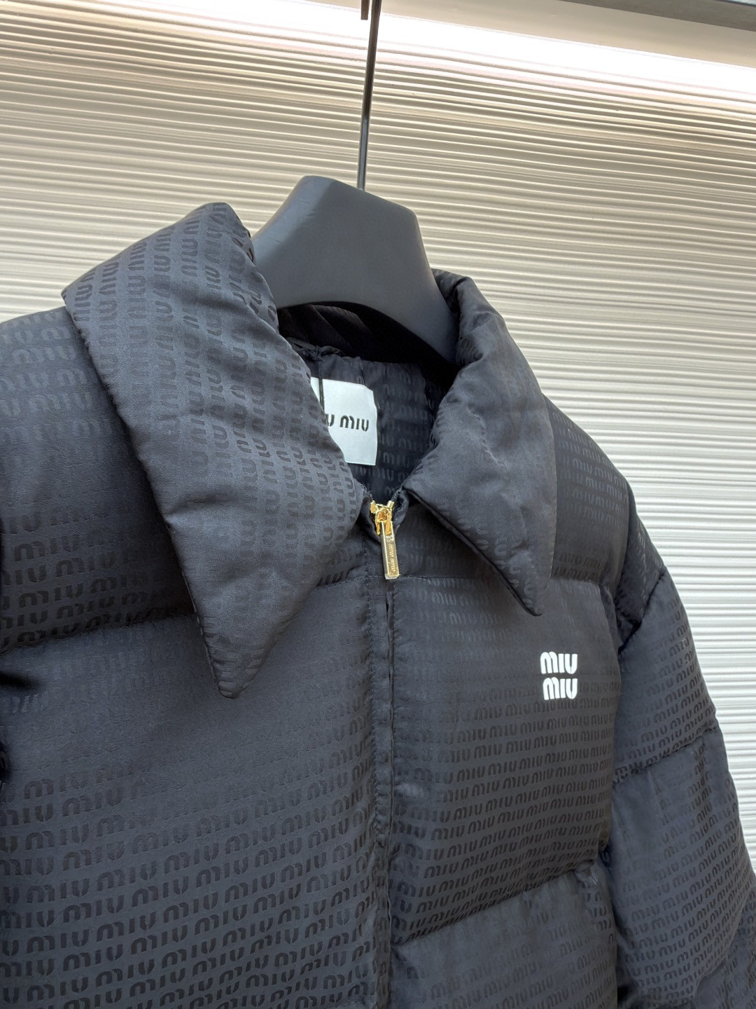 MIU MIU 缪缪 提花满印翻领羽绒服 夹克 外套 长袖 保暖 灰色 黑色 C0 ML1082-15PR-F0002-S-OOO
