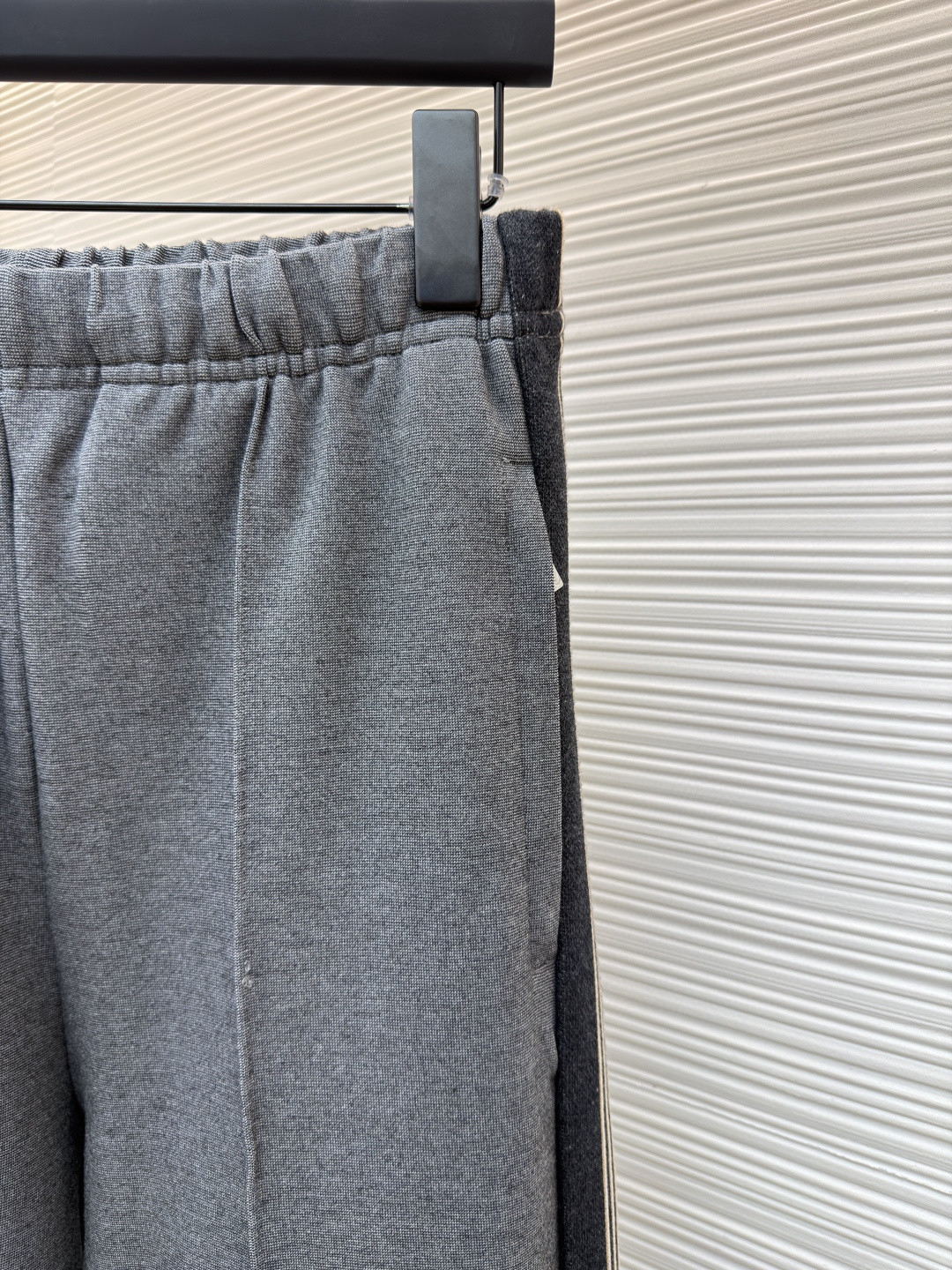 MIU MIU 缪缪 刺绣徽标休闲裤 长裤 裤子 棕色 灰色 A7 MP1935-18FQ-F0324-S-OOO