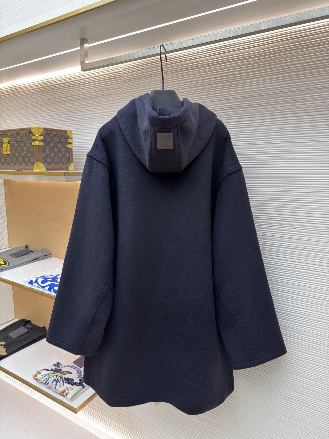 LOEWE 罗意威 皮标连帽长款大衣 外套 长袖 藏蓝色 C0 