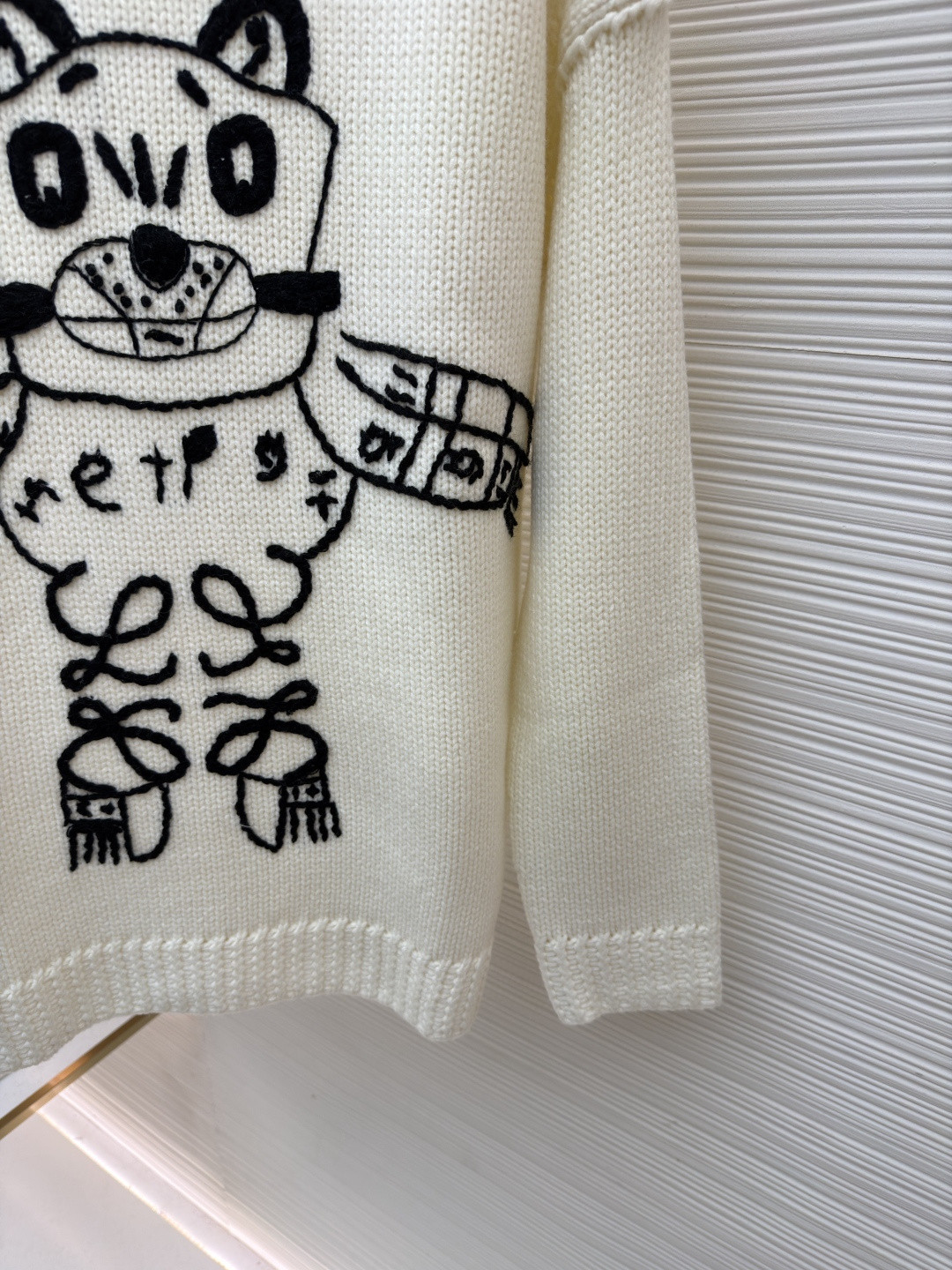 LOEWE 罗意威 猫猫星人圆领刺绣毛衣 针织衫 长袖 白色 A7 H526Y14KNQ-2101