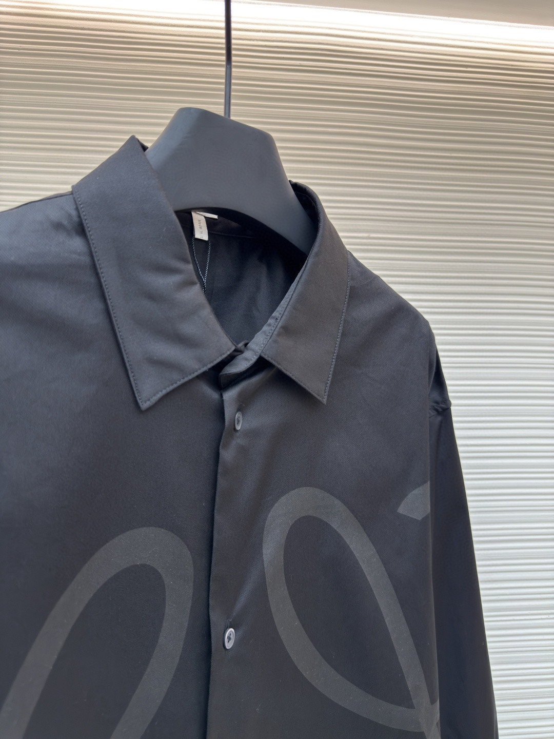 LOEWE 罗意威 暗花标识翻领衬衫 外套 长袖 白色 黑色 A5 H526Y05WEO-2100