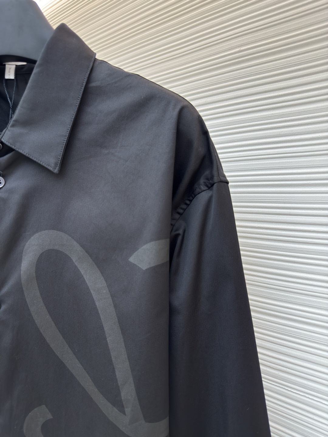 LOEWE 罗意威 暗花标识翻领衬衫 外套 长袖 白色 黑色 A5 H526Y05WEO-2100