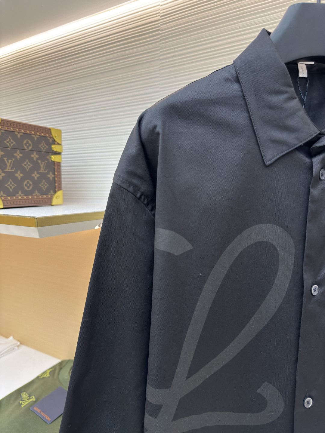 LOEWE 罗意威 暗花标识翻领衬衫 外套 长袖 白色 黑色 A5 H526Y05WEO-2100