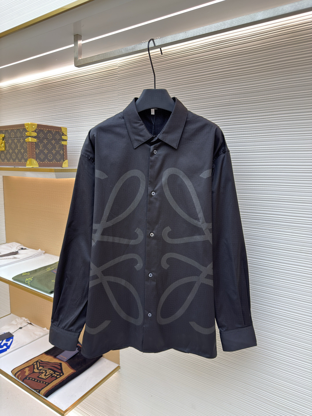 LOEWE 罗意威 暗花标识翻领衬衫 外套 长袖 白色 黑色 A5 H526Y05WEO-2100