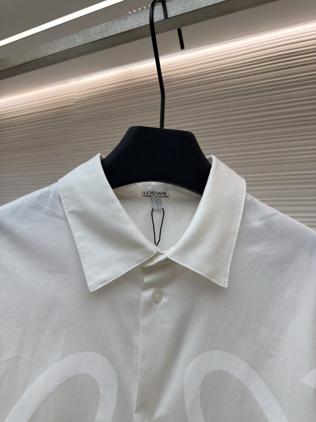 LOEWE 罗意威 暗花标识翻领衬衫 外套 长袖 白色 黑色 A5 H526Y05WEO-2100