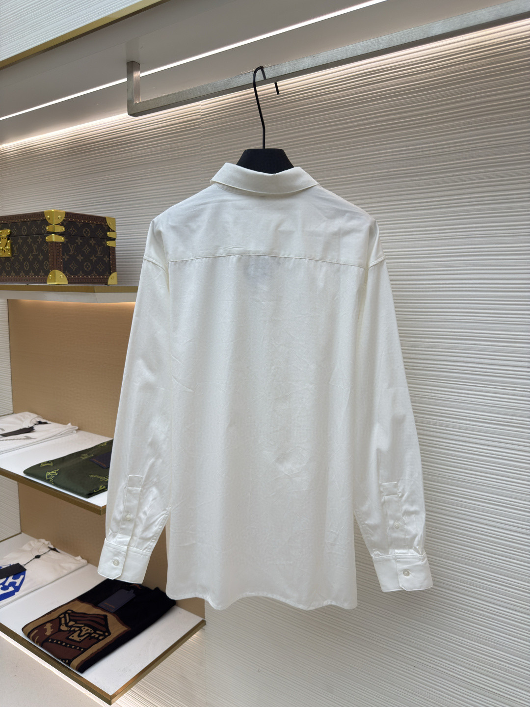 LOEWE 罗意威 暗花标识翻领衬衫 外套 长袖 白色 黑色 A5 H526Y05WEO-2100