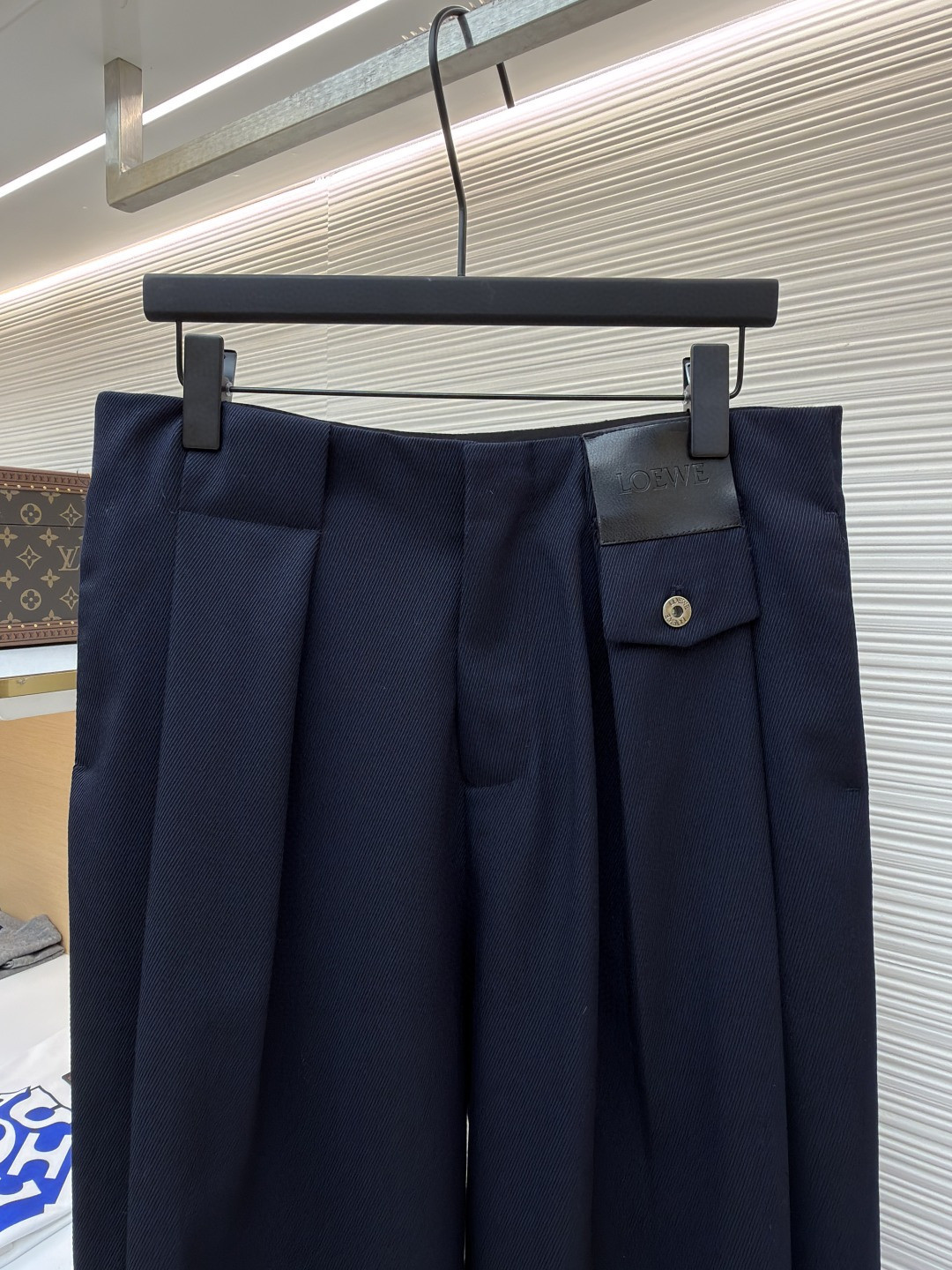 Loewe 罗意威 皮革直筒羊毛西裤 长裤 休闲裤 裤子 藏蓝色 B5 H526Y04WJ4-5190