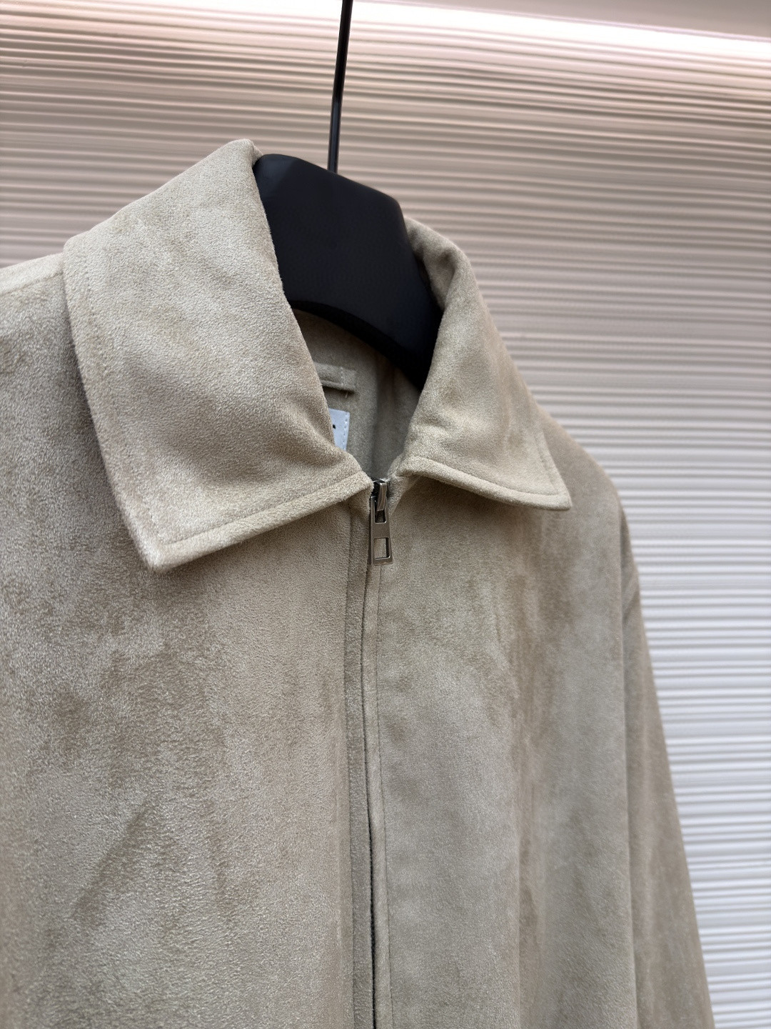 LOEWE 罗意威 Louis Wain 联名 麂皮褶裥腰带皮衣 外套 夹克 长袖 米色 B5 S540Y34L58-2210