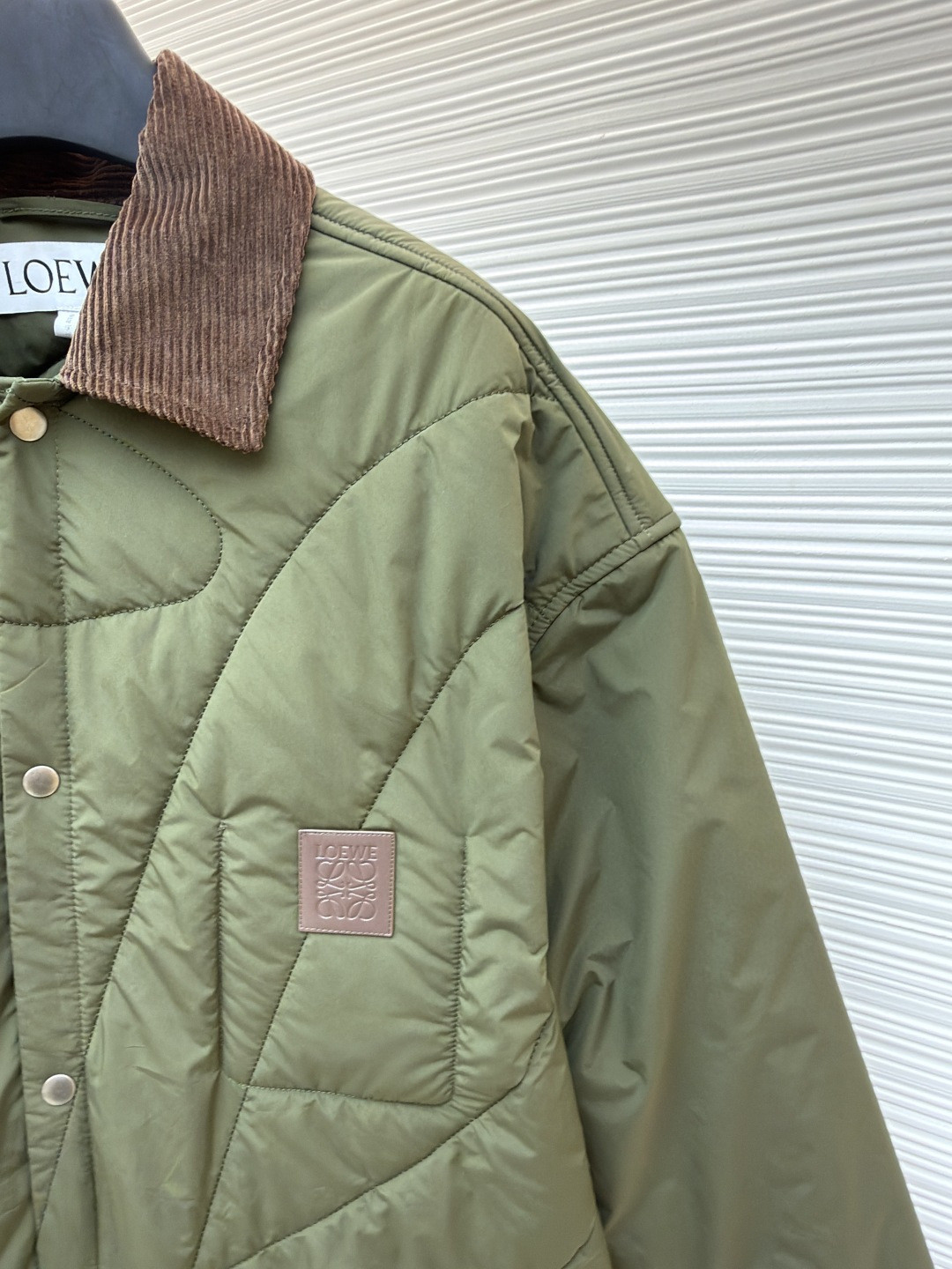 LOEWE 罗意威 棕绒领绗花棉服 外套 夹克 长袖 绿色 C0 H526Y02X43-4160