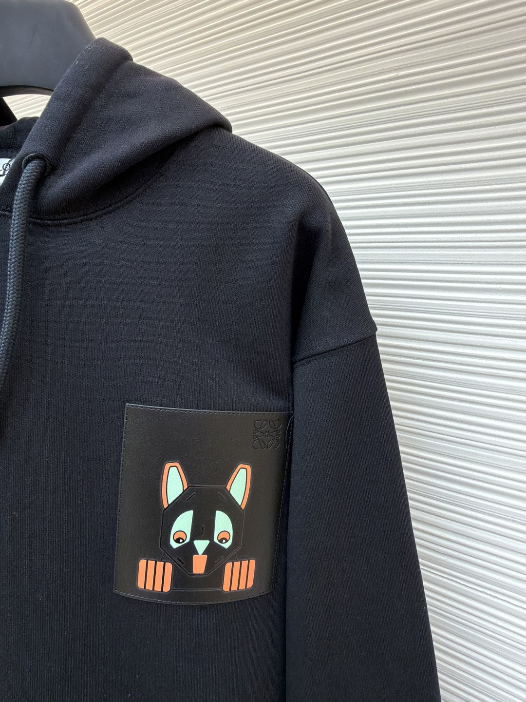 LOEWE 罗意威 怪趣小猫压印连帽卫衣 外套 长袖 黑色 A7 H526Y25J39-1100