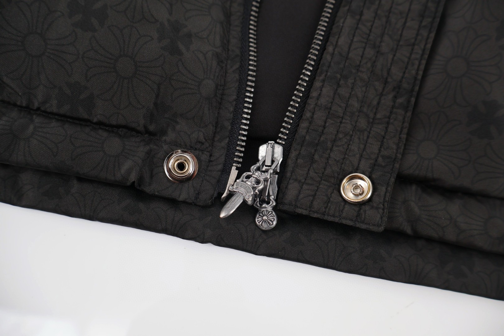 Chrome Hearts 克罗心 暗纹提花羽绒服 夹克 外套 保暖 长袖 黑色 D5