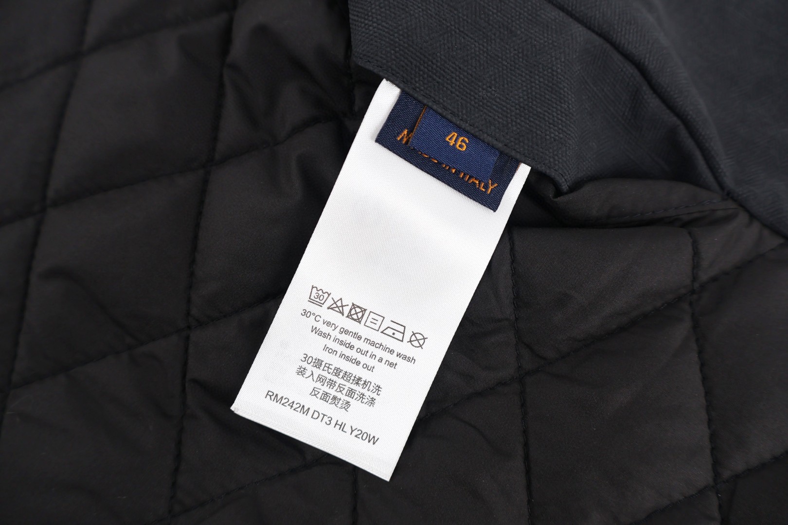 LOUIS VUITTON 路易威登 Nigo 联名款 拼接做旧牛皮菱格棉服 外套 夹克 黑色 B5 1AIMYN