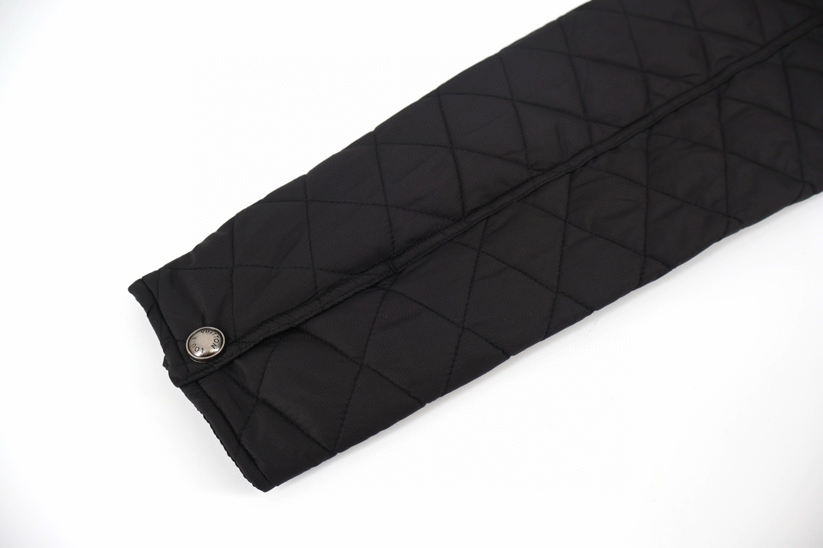 LOUIS VUITTON 路易威登 Nigo 联名款 拼接做旧牛皮菱格棉服 外套 夹克 黑色 B5 1AIMYN