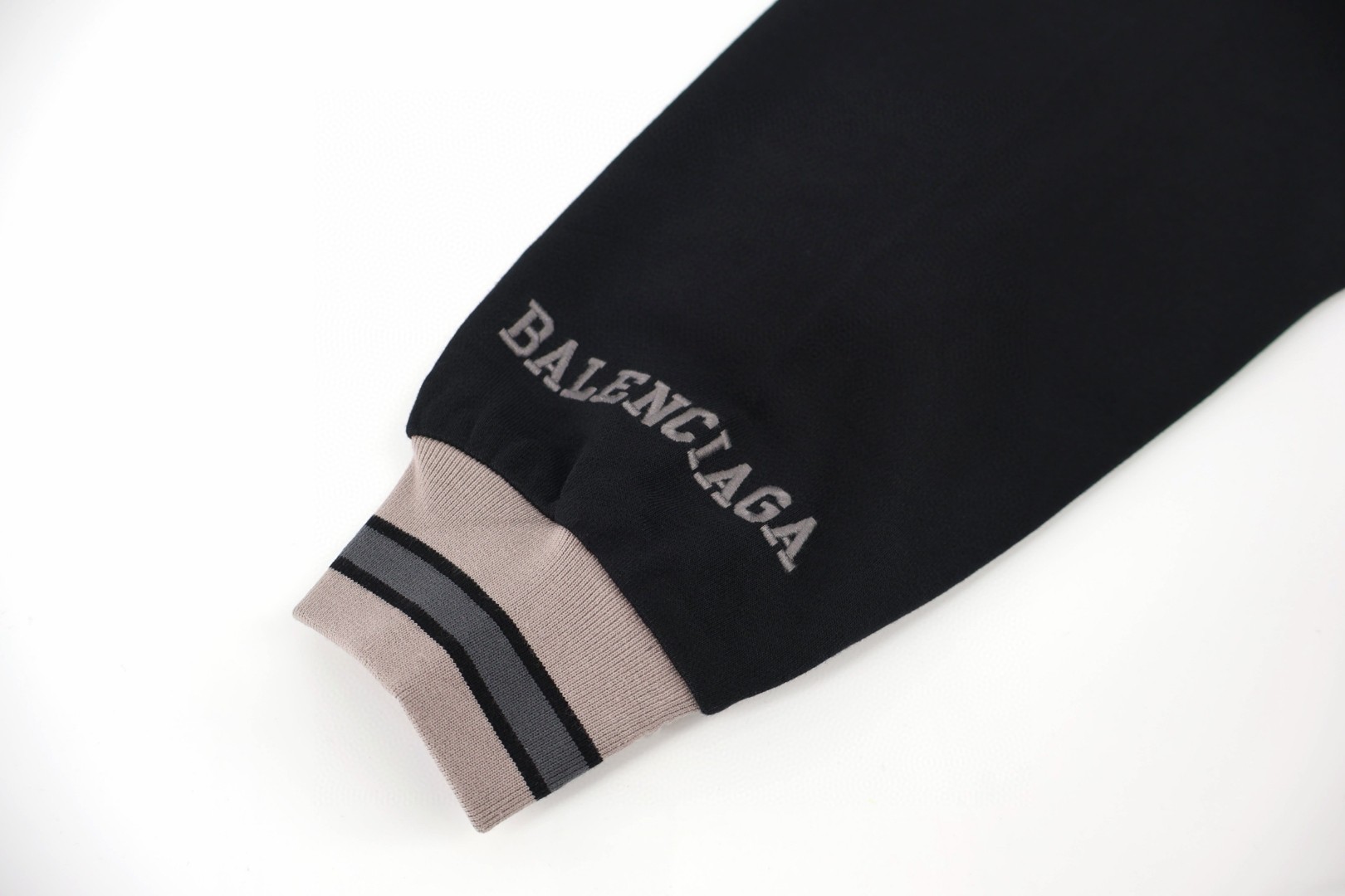 Balenciaga 巴黎世家 曼联合作系列3M刺绣连帽卫衣 夹克 外套 长袖 秋冬 灰色 黑色 蓝色 B0 827939TTVQ81461