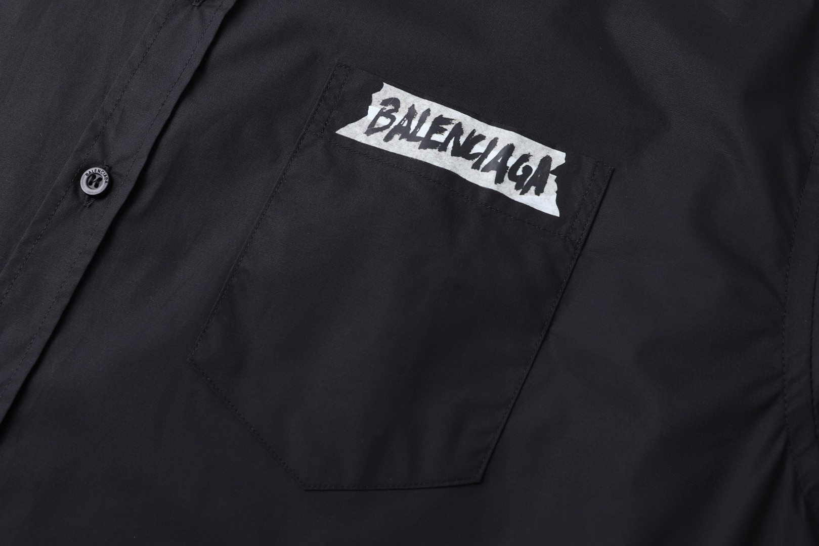 Balenciaga 巴黎世家 胶带印花衬衫 外套 长袖 黑色 A5 857809TRM281000