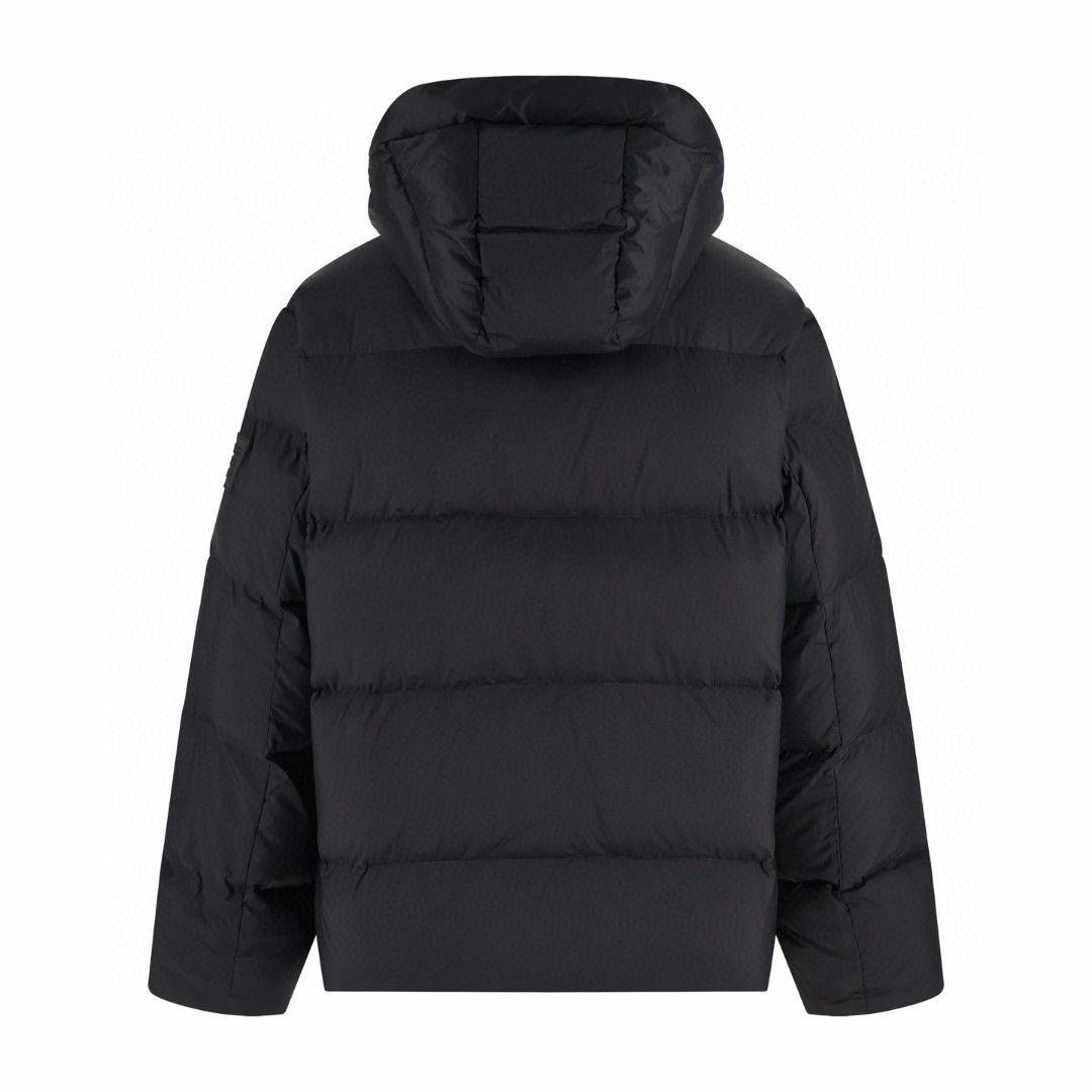 Burberry 巴宝莉 黑武士袖标羽绒服 长袖 外套 黑色 D0