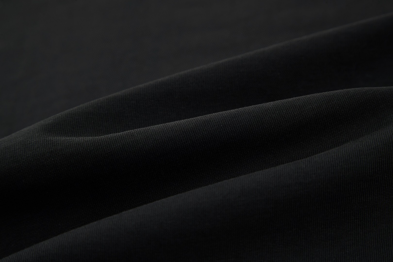 GUCCI 古驰 烫钻T恤 夏季 短袖 黑色 A0 854841-XJHRZ-1043