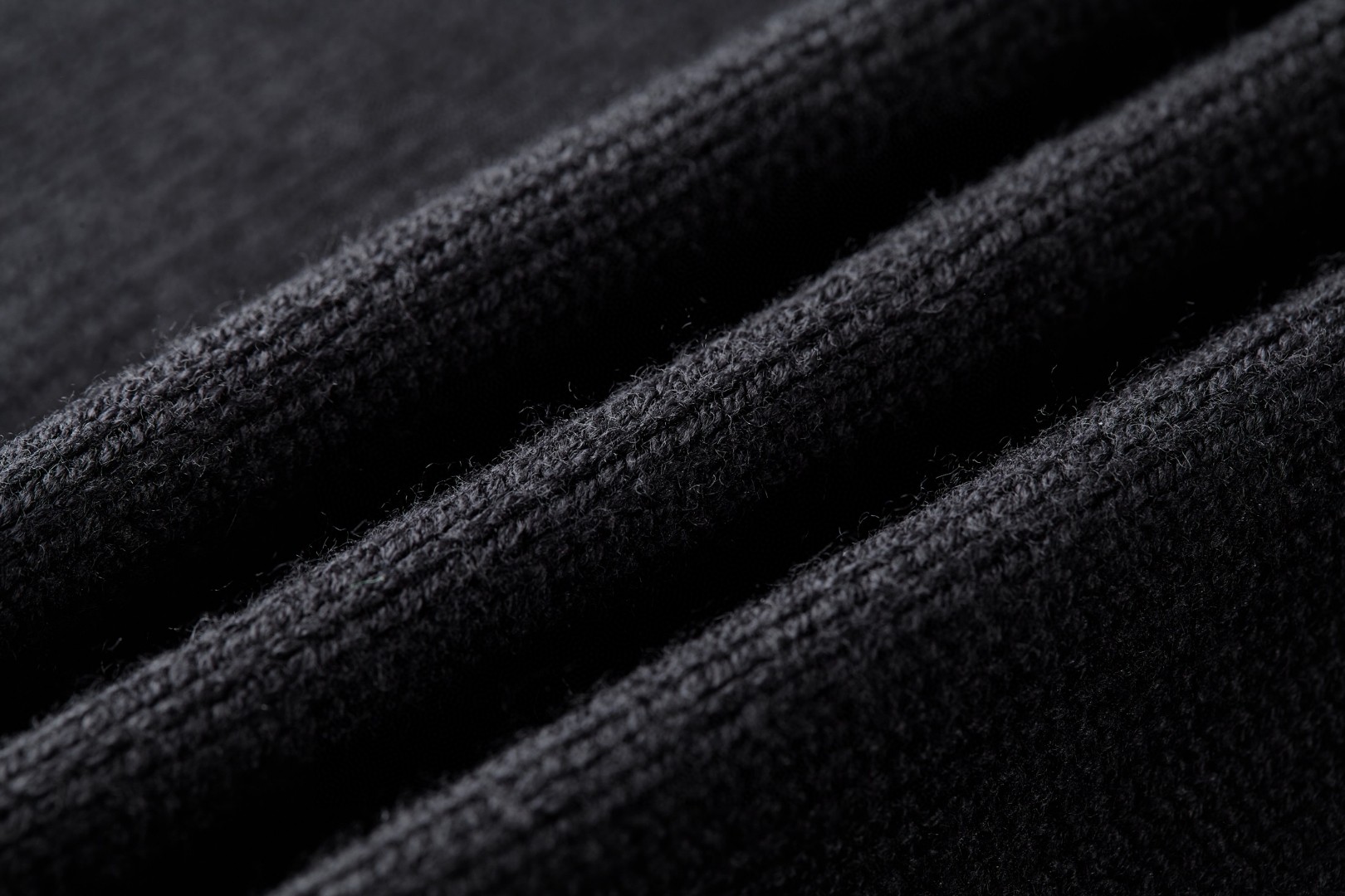 FENDI 芬迪 双F皮绒刺绣毛衣 针织衫 长袖 黑色 A7 FZX091AW09F1UVU