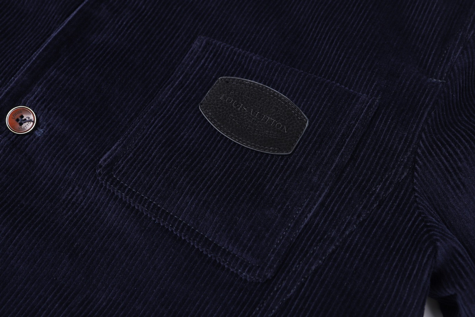 LOUIS VUITTON 路易威登 灯芯绒V领长袖外套 夹克 夜空蓝 B5 1AJBO0