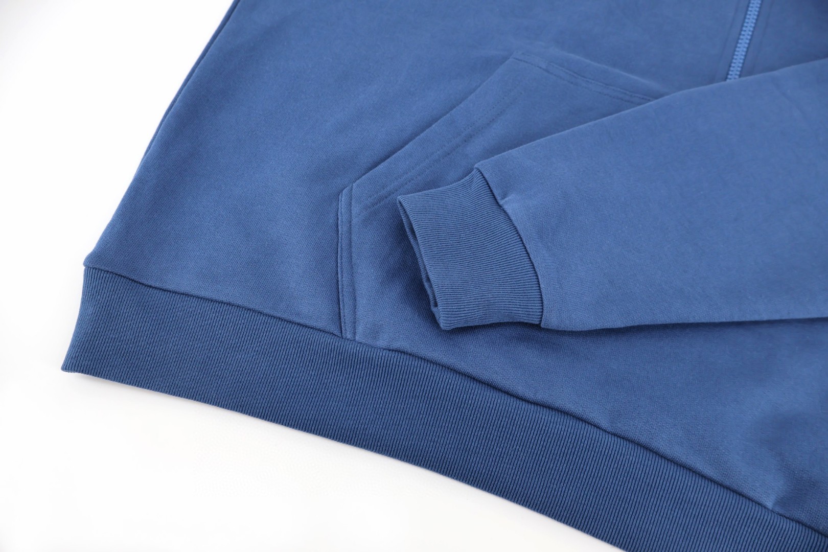 Balenciaga 巴黎世家 滑雪系列3M刺绣半拉链连帽卫衣 外套 长袖 蓝色 黑色 B0 855351TTVK77740