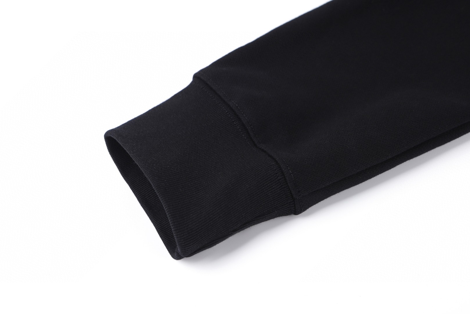 Moncler 蒙口 纯色标识连帽卫衣 秋冬 外套 黑色 B0 K10918G0003589AUJ999