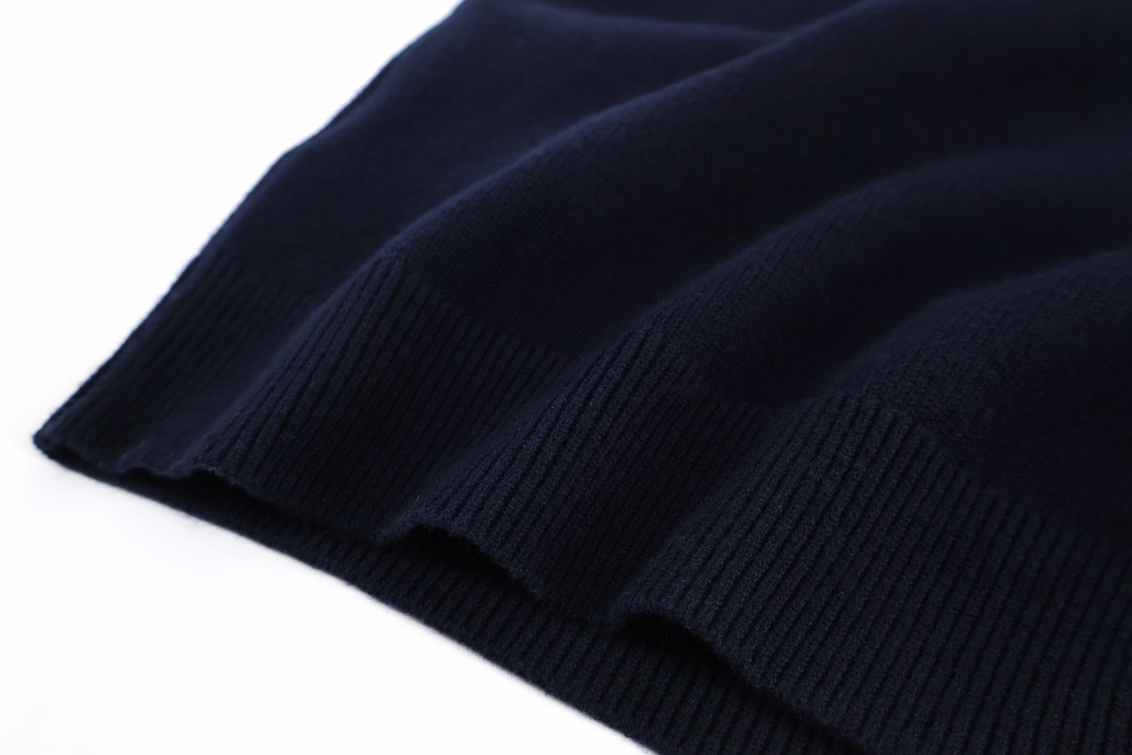 GUCCl 古驰 纯色袋鼠兜字母logo刺绣毛衣 针织衫 外套 长袖 海军蓝 B0 833494-XKEUS-4003