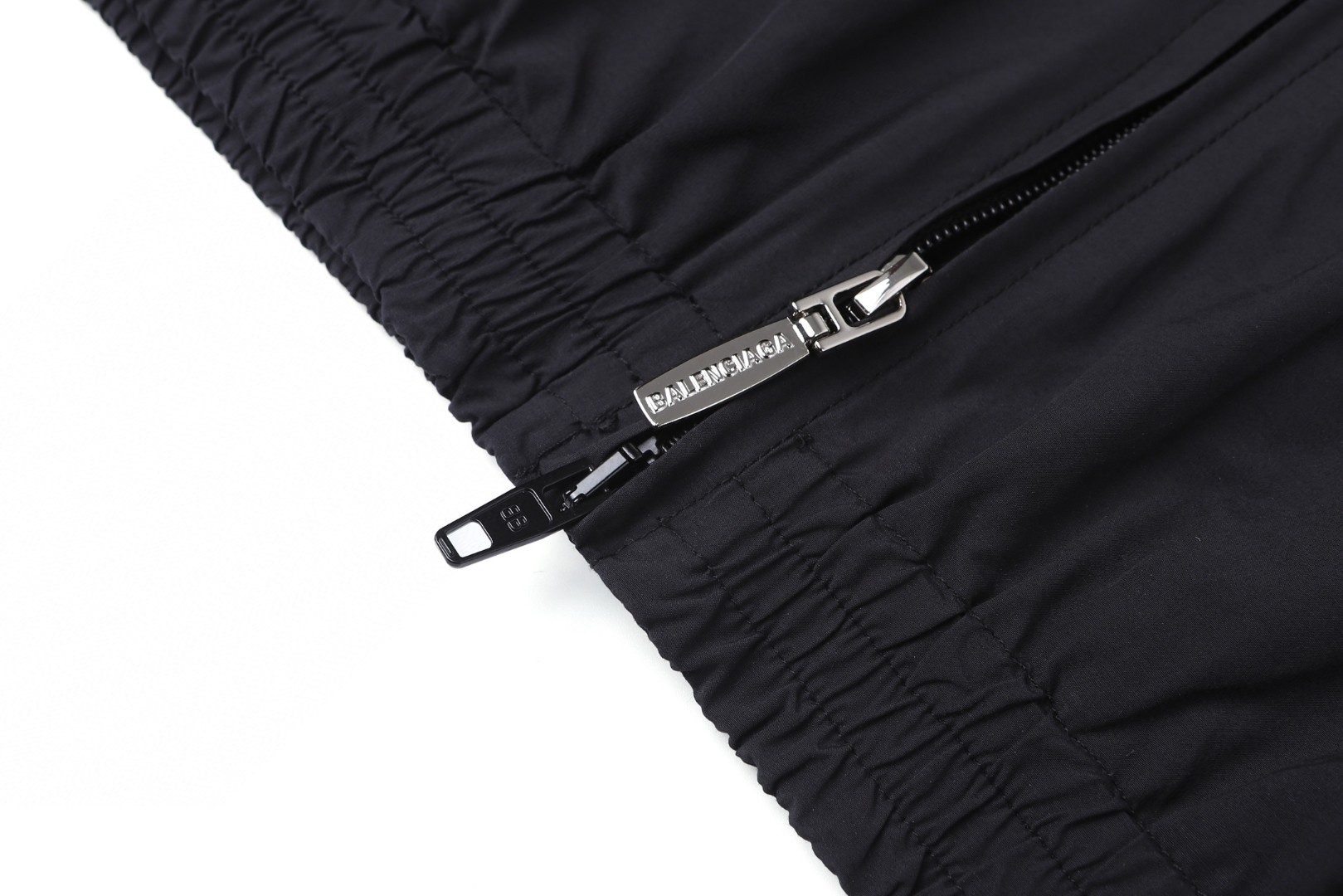 Balenciaga 巴黎世家 胶带印花拉链立领夹克 外套 长袖 黑色 B0 857713TPQ381000