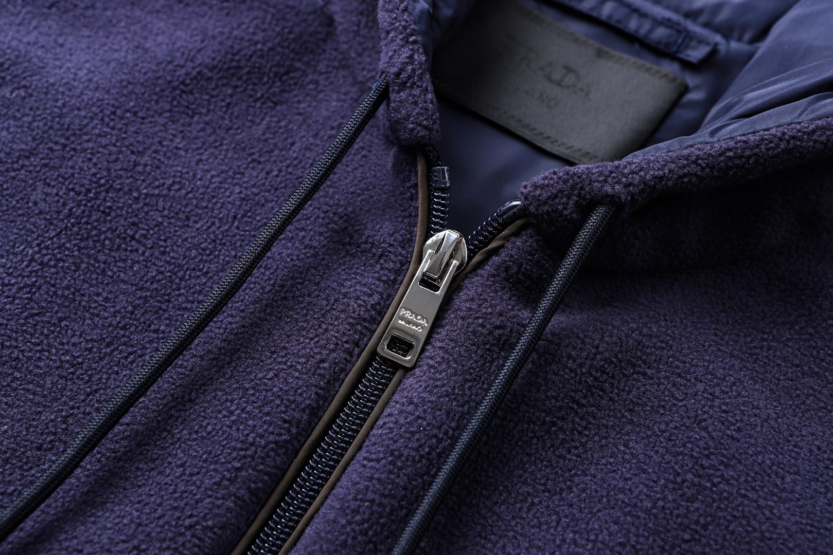 PRADA 普拉达 摇粒绒抽绳连帽外套 夹克 长袖 B0 