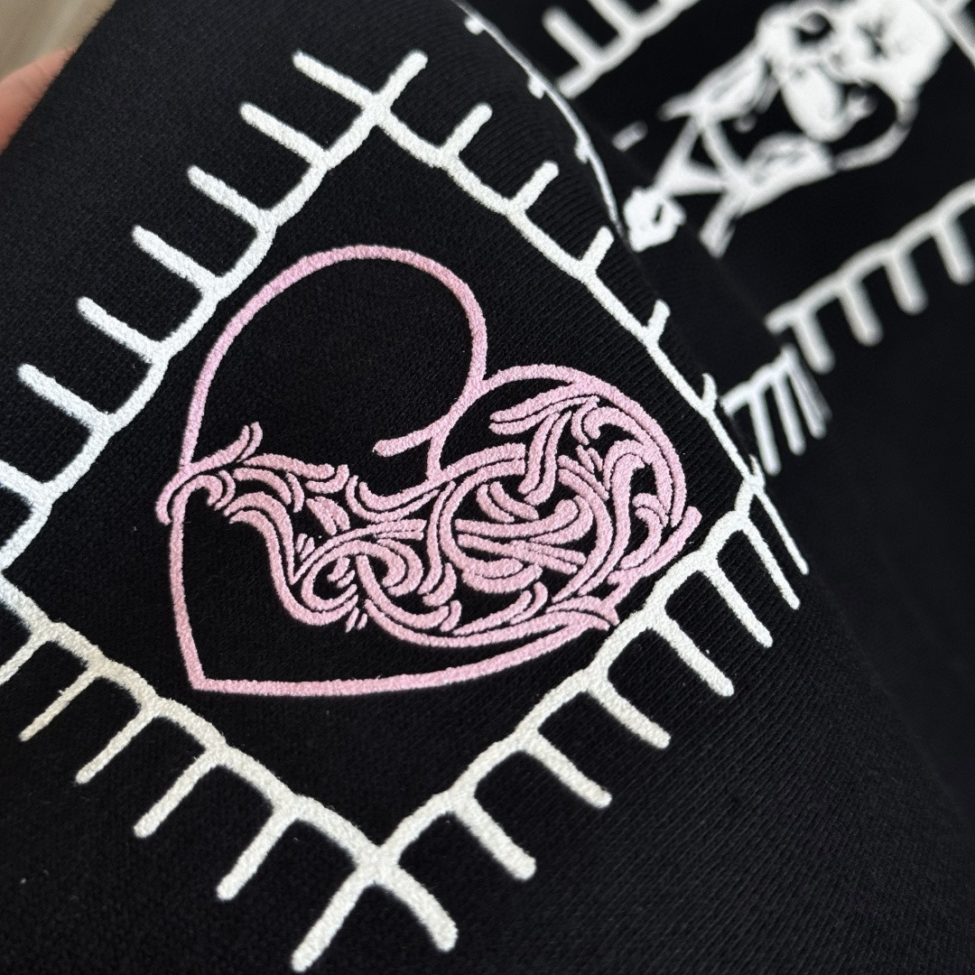 Chrome Hearts 克罗心 Deadly Doll 联名款 马蹄 美少女内里抓绒连帽卫衣 套头 外套 黑色 A5 CH-4355173