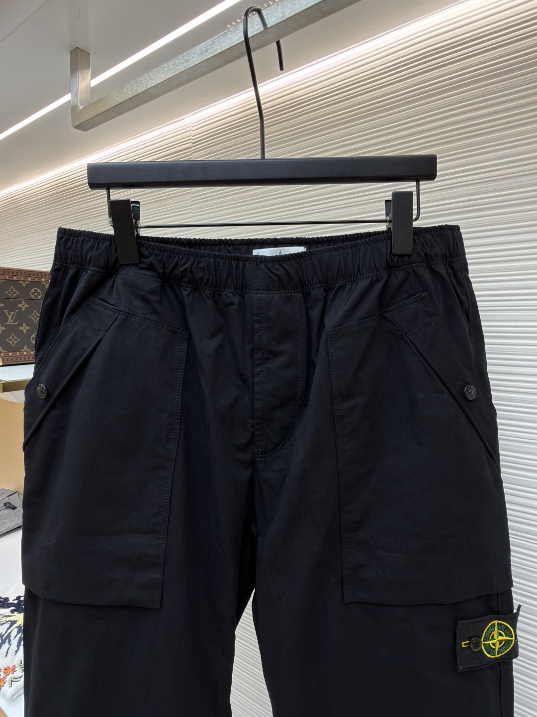 STONE ISLAND 石头岛 徽章松紧腰束脚工装裤 休闲裤 长裤 裤子 黑色 B0 K1S153100017S0003V0029