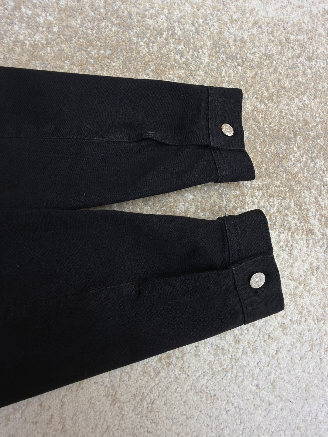 STONE ISLAND 石头岛 徽章牛仔外套 夹克 牛仔衣 长袖 黑色 B5 K2S15Q100027S00J5V0029