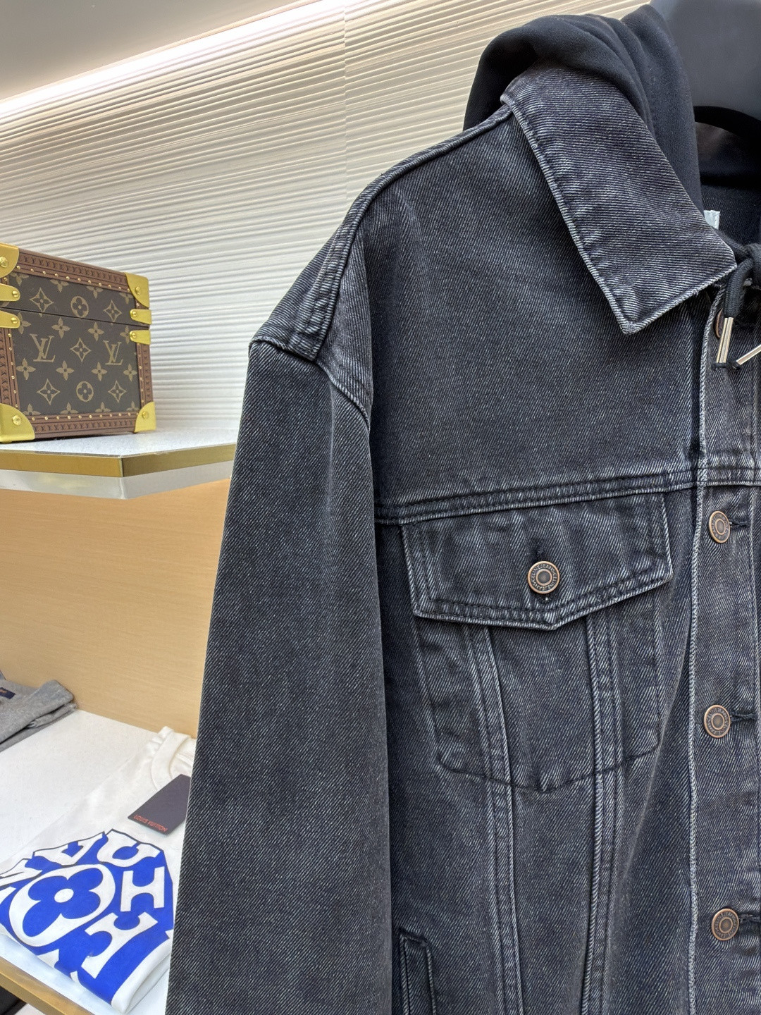 CELINE 赛琳 连帽牛仔外套 牛仔衣 夹克 长袖 黑灰色 黑色 蓝色 B5 2Q472947F-38CH