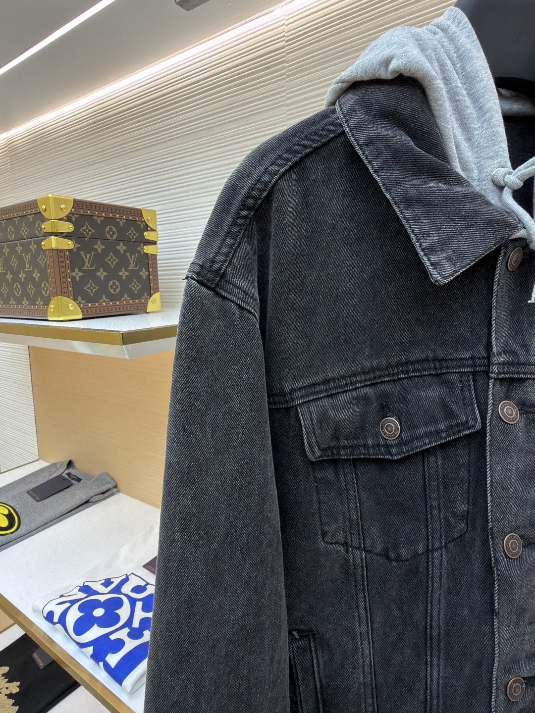 CELINE 赛琳 连帽牛仔外套 牛仔衣 夹克 长袖 黑灰色 黑色 蓝色 B5 2Q472947F-38CH