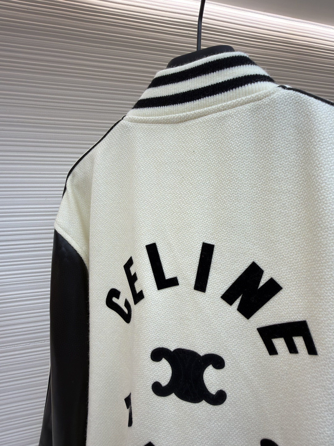 CELINE 赛琳 拼色纽扣牛皮绣花棒球服 夹克 外套 长袖 米色 C0 2W71C896C-01VA