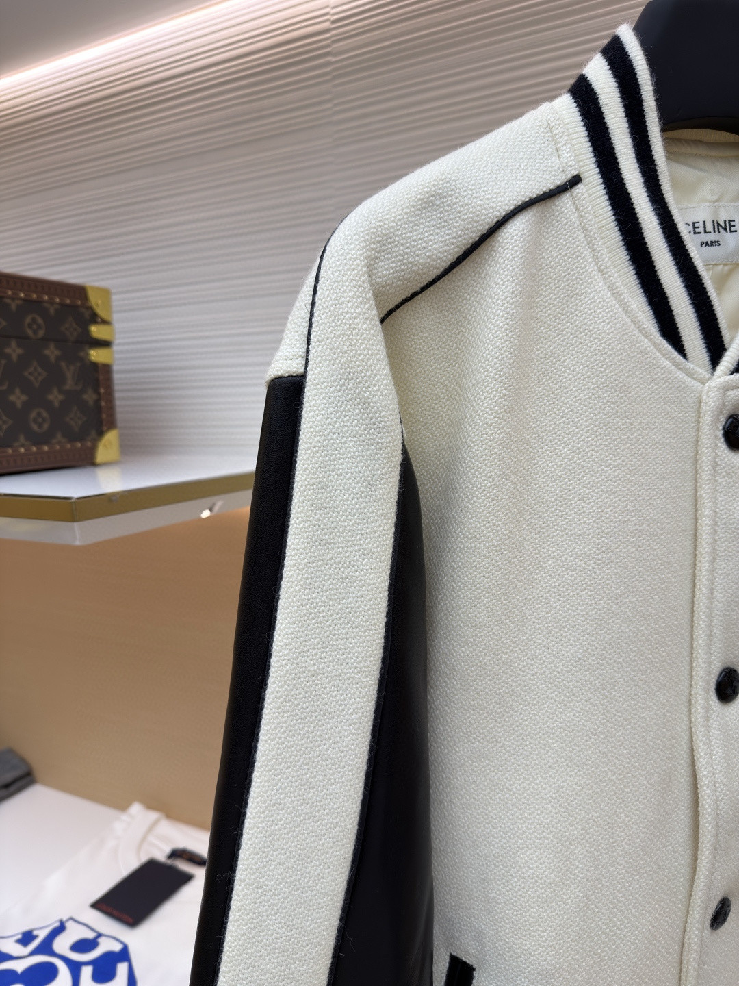 CELINE 赛琳 拼色纽扣牛皮绣花棒球服 夹克 外套 长袖 米色 C0 2W71C896C-01VA