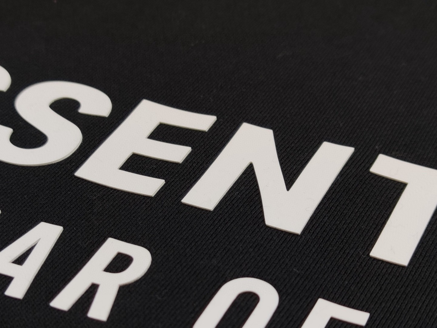 Fear of God Essentials FALL24 HOLIDAY 系列 Fleece Hoodie 套头连帽卫衣 帽衫 外套 棕色 卡其色 灰色 黑色