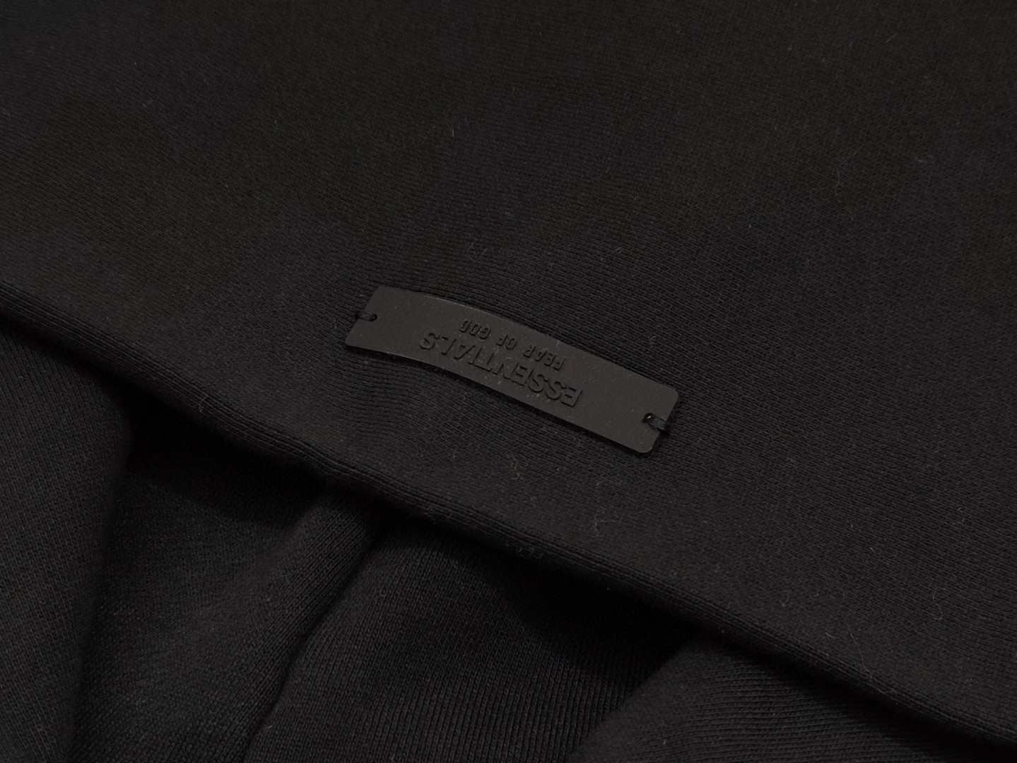 Fear of God Essentials FALL24 HOLIDAY 系列 Fleece Hoodie 套头连帽卫衣 帽衫 外套 棕色 卡其色 灰色 黑色