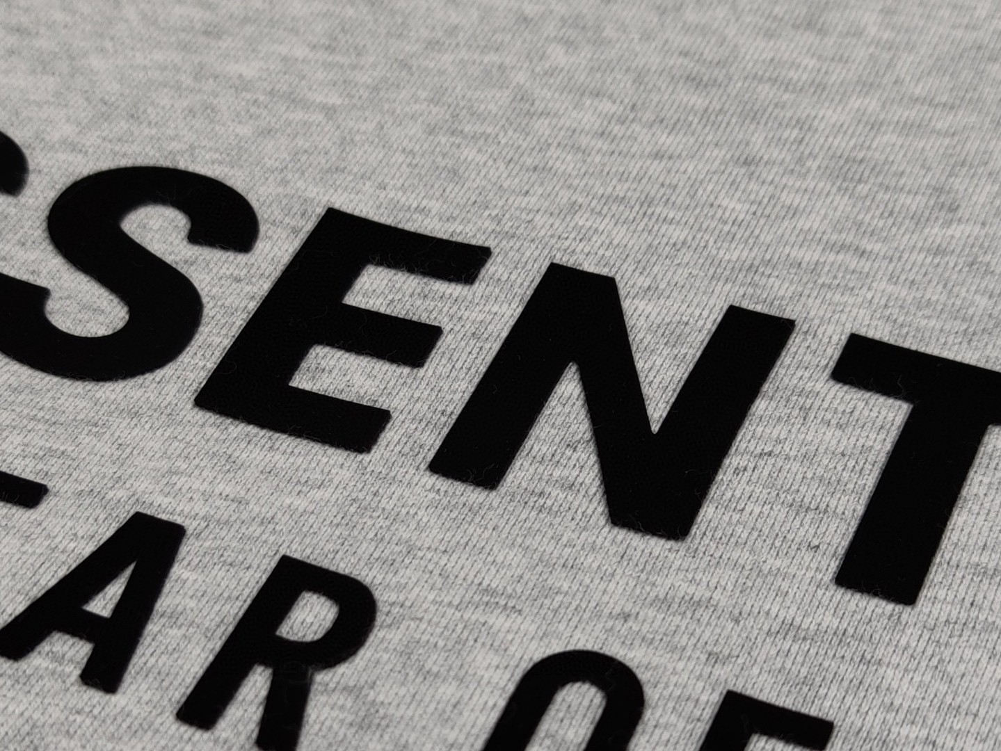 Fear of God Essentials FALL24 HOLIDAY 系列 Fleece Hoodie 套头连帽卫衣 帽衫 外套 棕色 卡其色 灰色 黑色