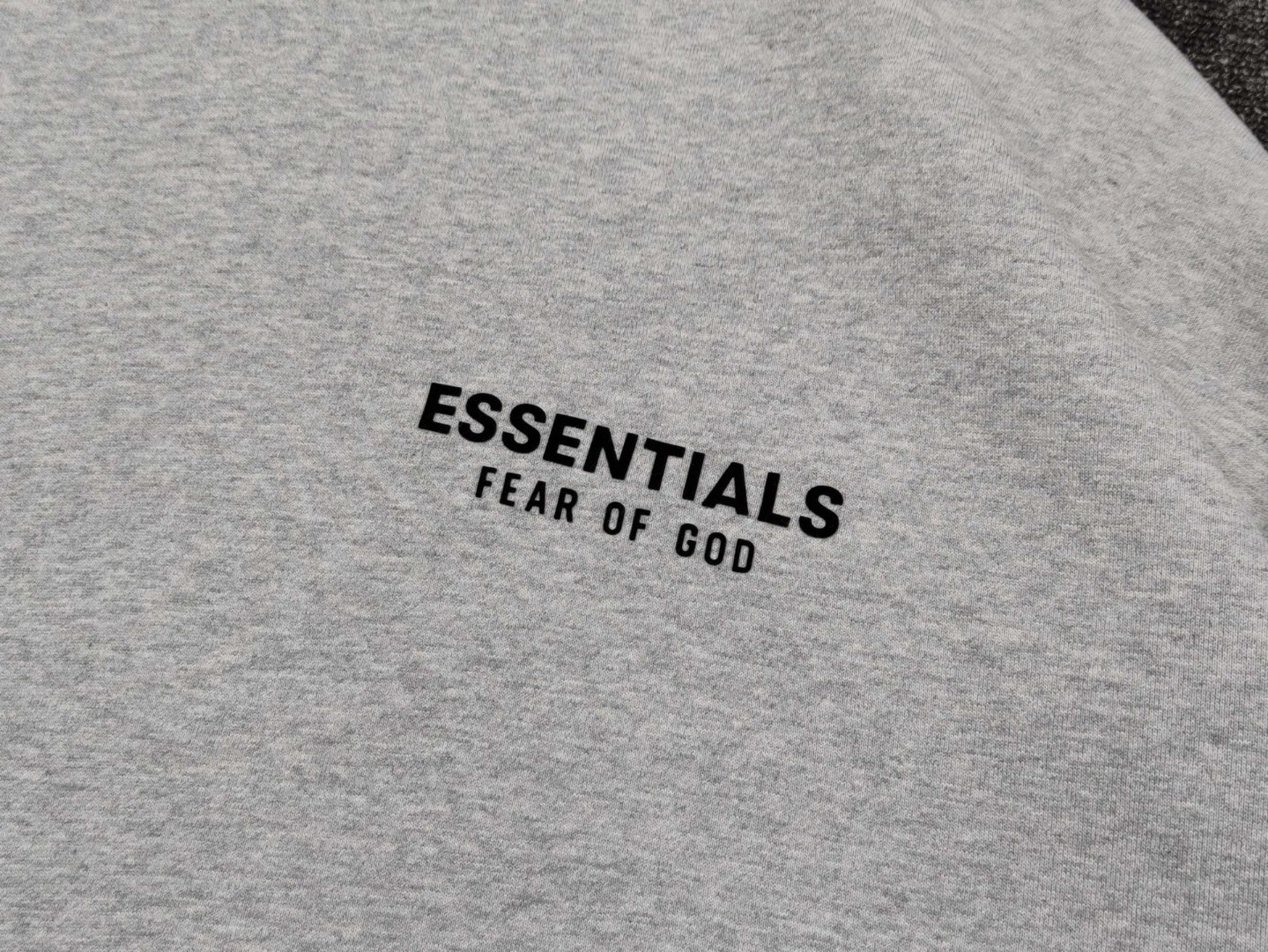 Fear of God Essentials FALL24 HOLIDAY 系列 Fleece Hoodie 套头连帽卫衣 帽衫 外套 棕色 卡其色 灰色 黑色