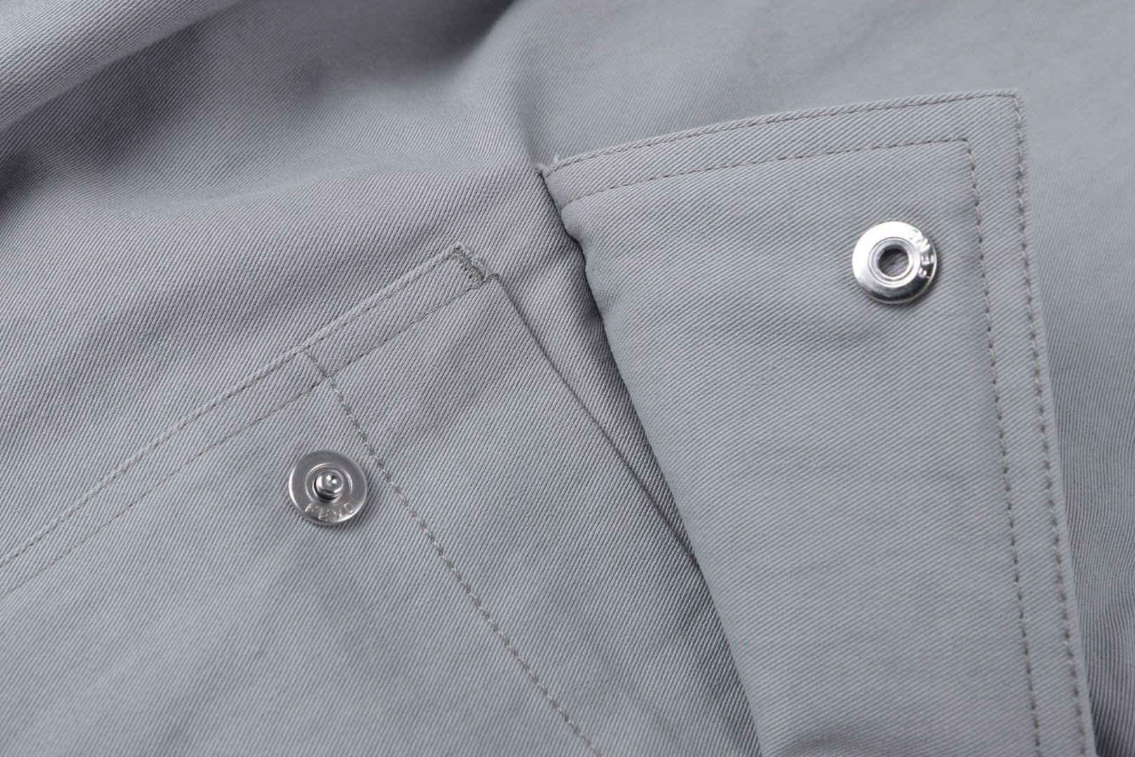 Fendi 芬迪 华达呢拉链贴袋工装裤 长裤 裤子 休闲裤 灰色 黑色 B0 FB1091AQMVF0QA1