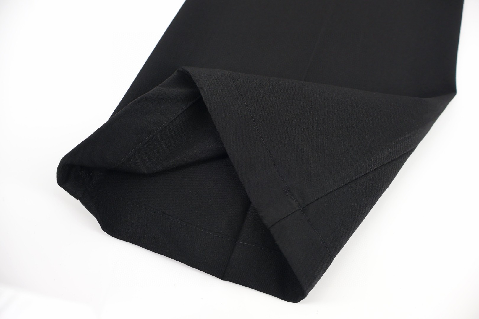 PRADA 普拉达 纯色微喇西裤 休闲裤 裤子 长裤 黑色 B0