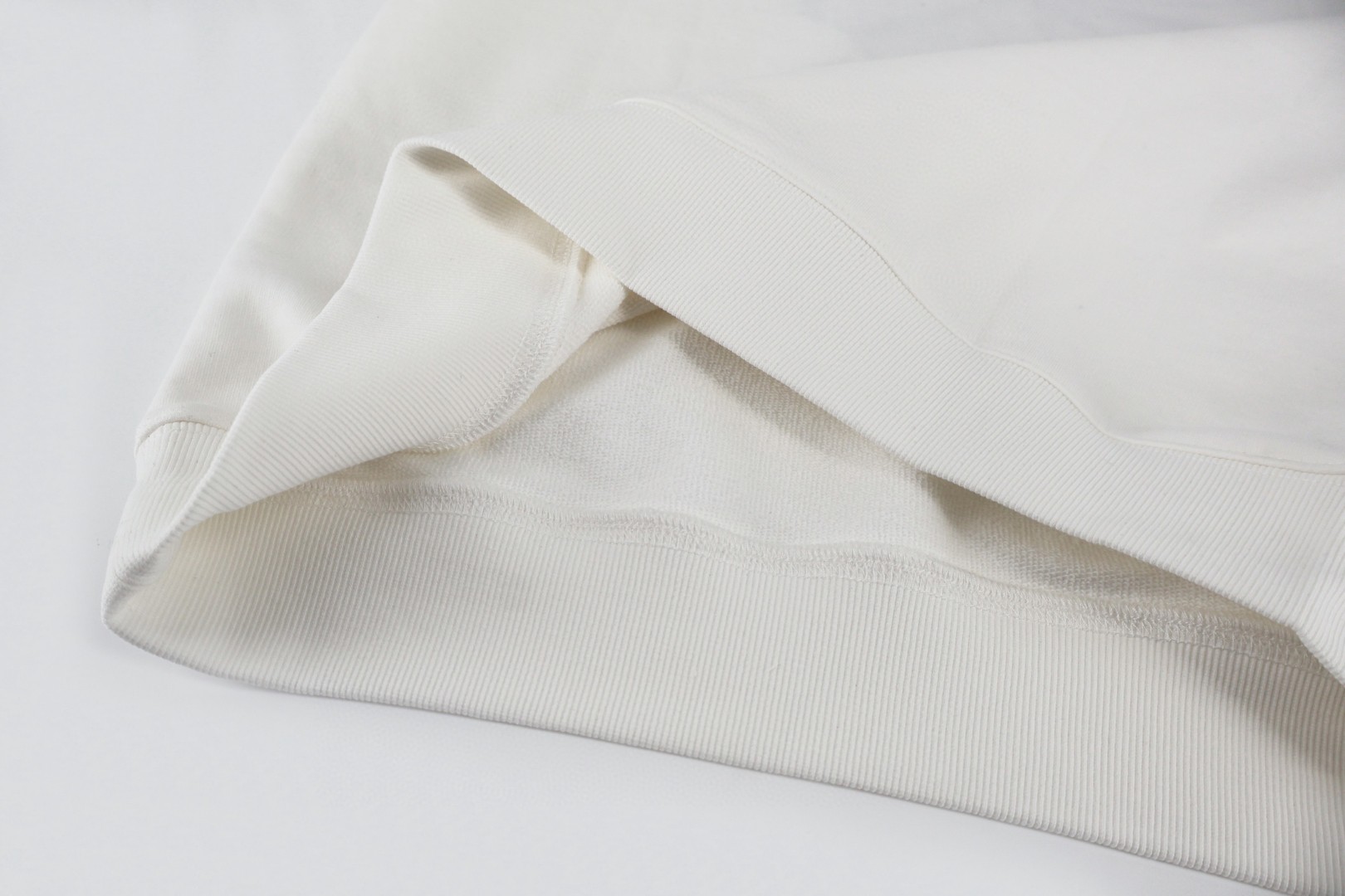 DIOR 迪奥 四叶草刺绣套头卫衣 外套 长袖 白色 A7 683J637A3033-C086