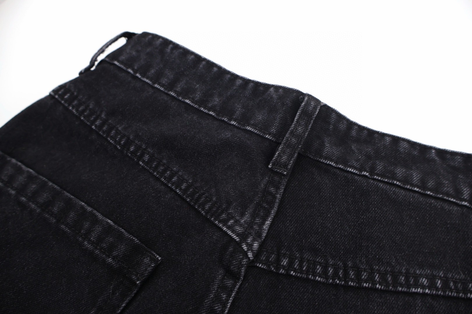 MIU MIU 徽标水洗黑直筒牛仔裤 长裤 裤子 黑色 B0