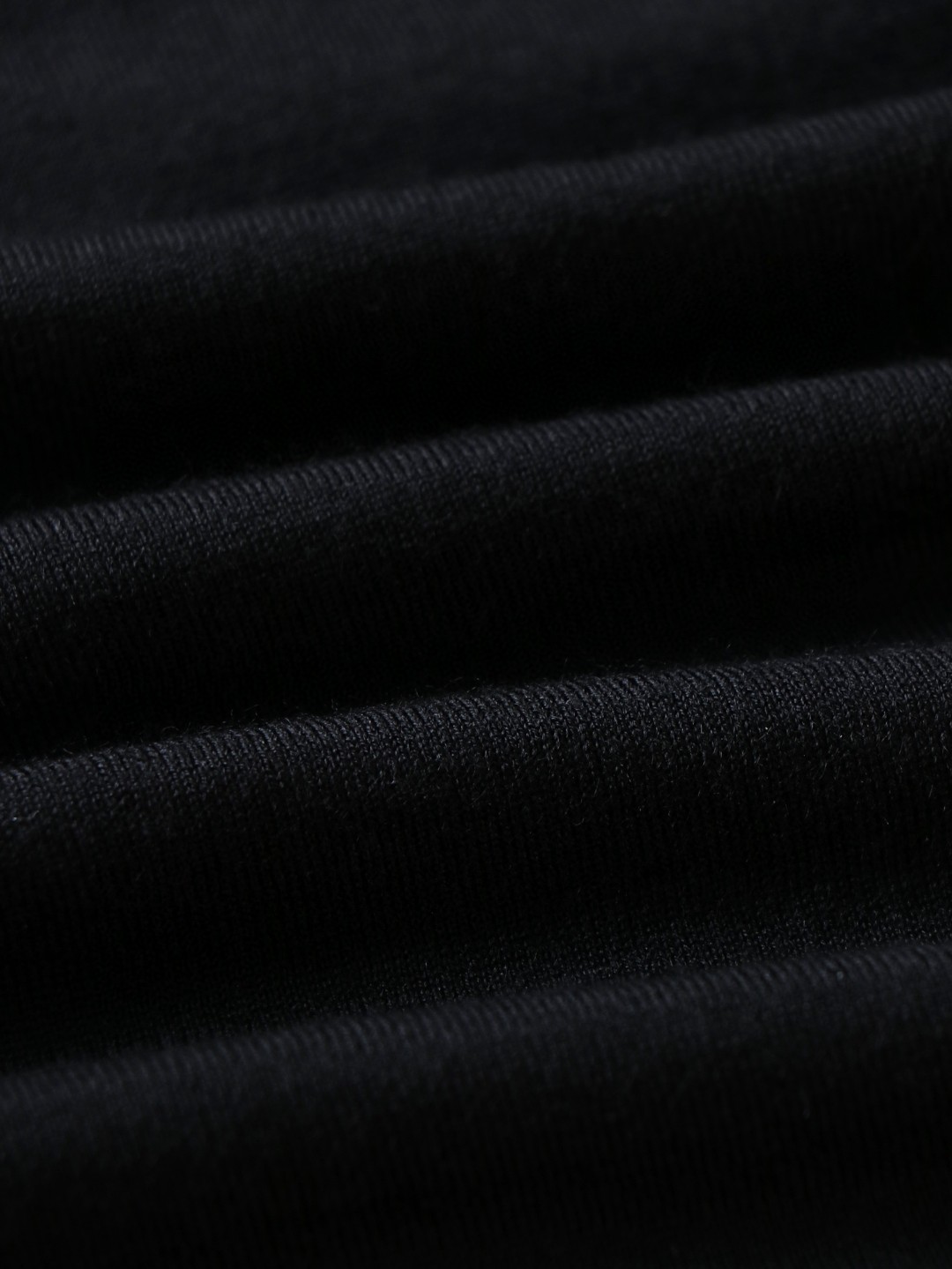 PRADA 普拉达 经典logo刺绣羊毛短袖 T恤 黑色 白色 A5 UMB266-1ZLE-F0002