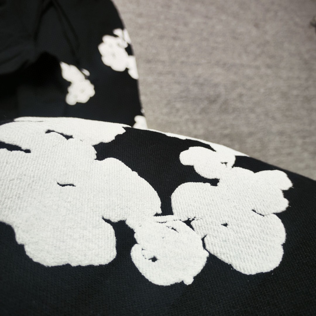 Denim Tears 花环图案发泡印花 松紧腰运动裤 休闲裤 裤子 长裤 黑色 