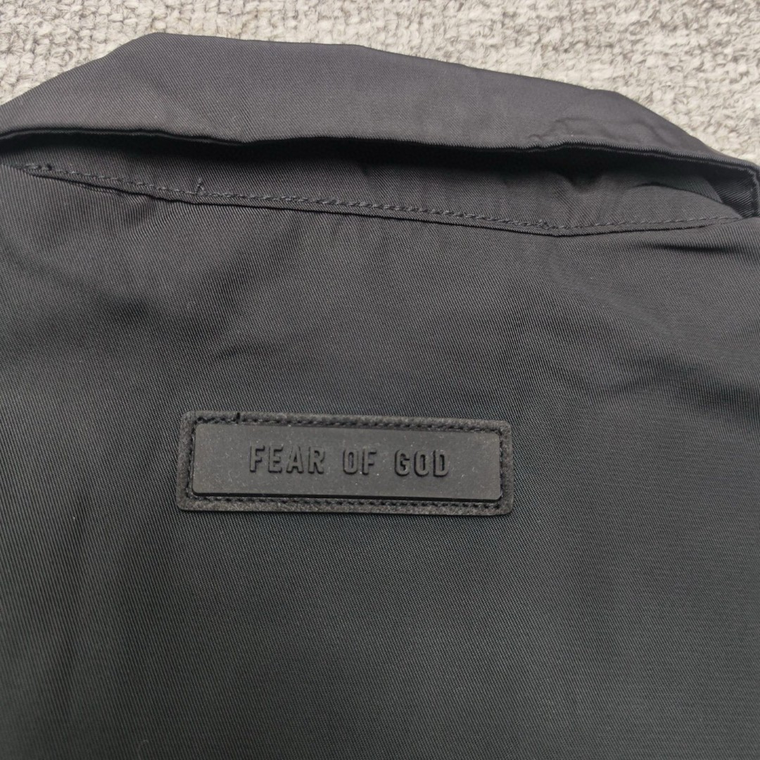 Fear of God Essentials 纯色logo翻领防风纽扣夹克 外套 纯黑 灰色 白色 黑色 A5 202BT232012F