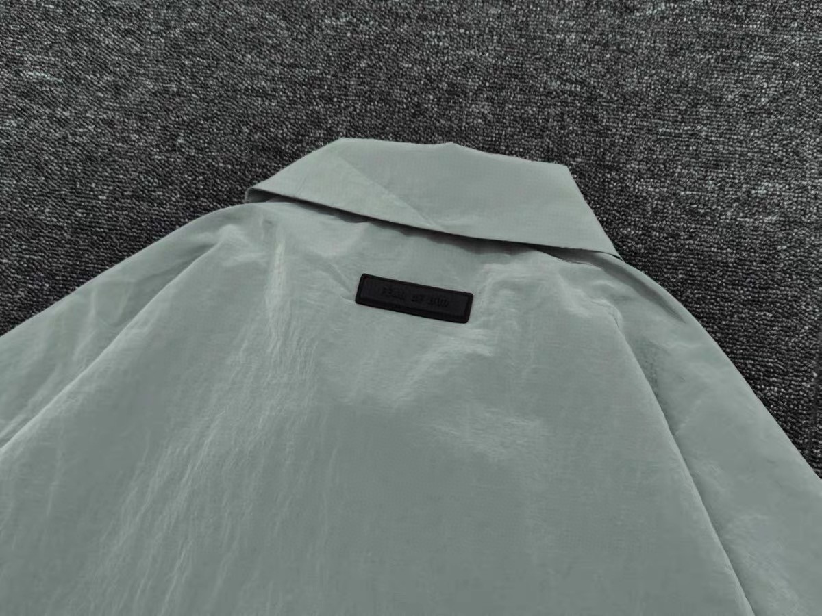 Fear of God Essentials 机能金属拉链尼龙夹克 外套 防晒服 金属蓝 水墨黑 金属铜 B0 202SP245141FW